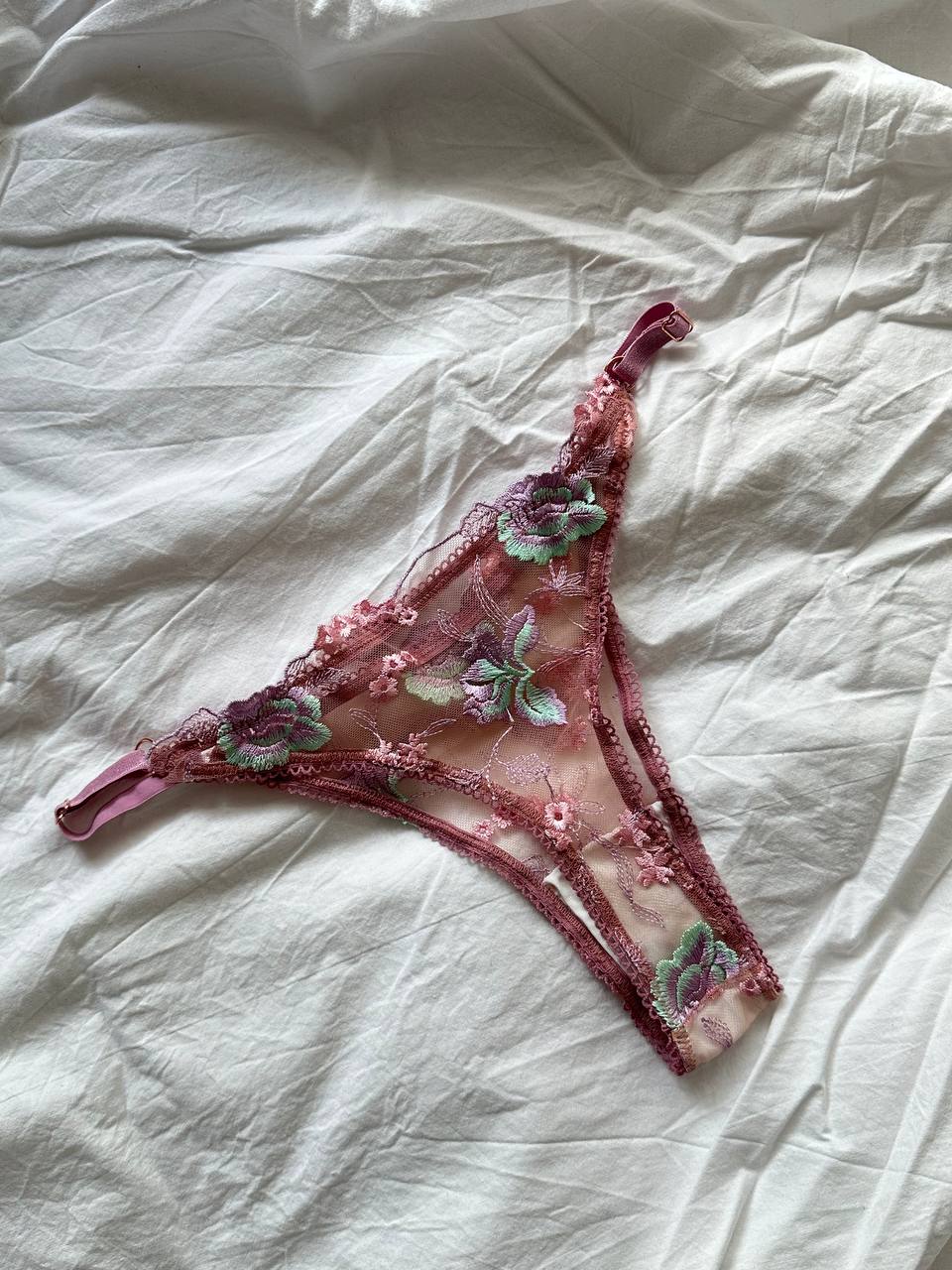 Pink floral adjustable thongs