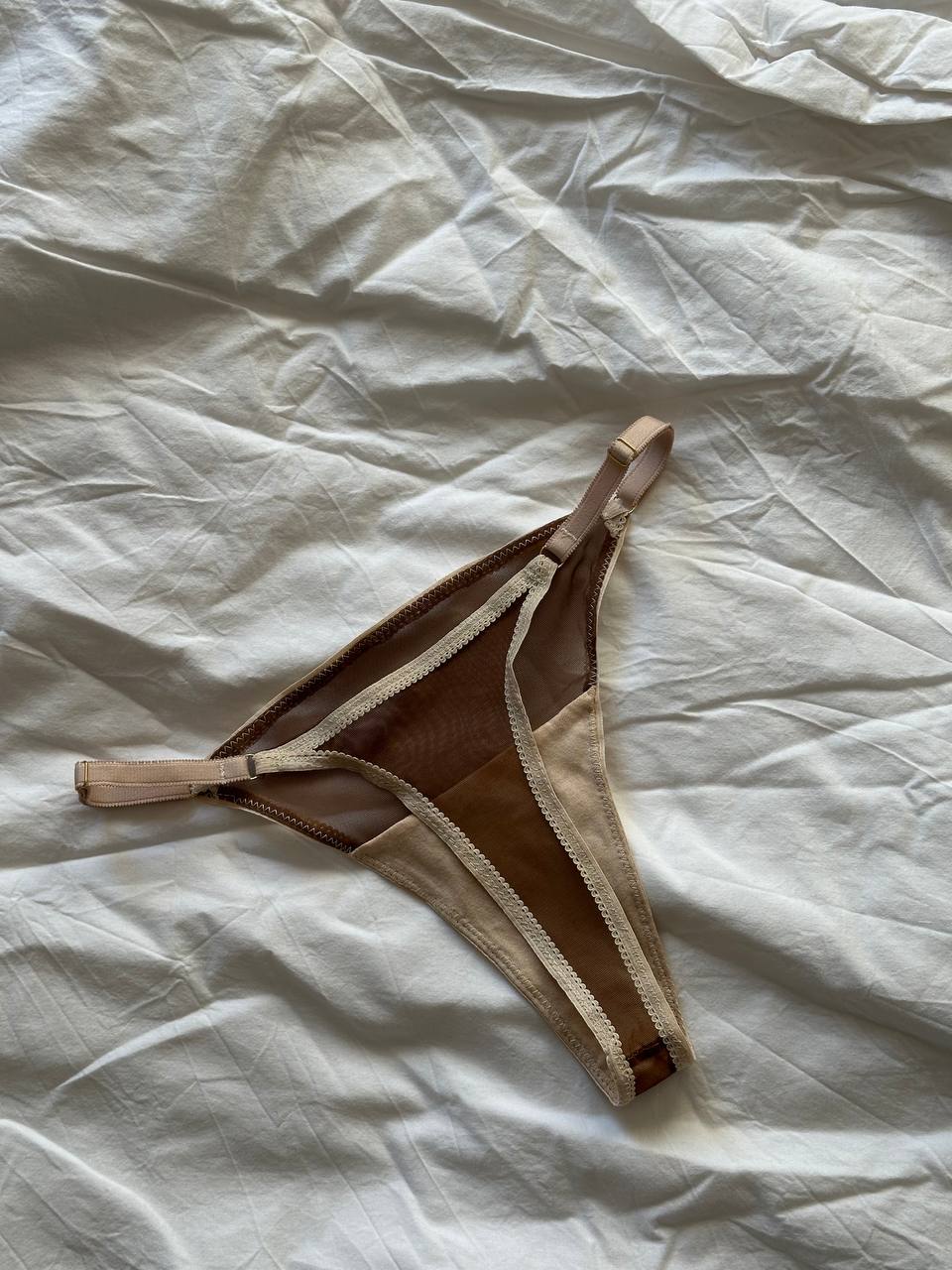 Brown beige adjustable thongs