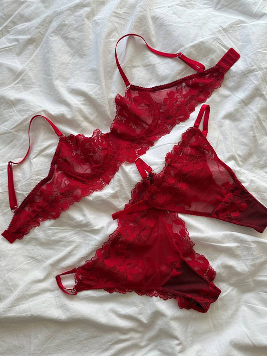 Passion set (red lace lingerie set)